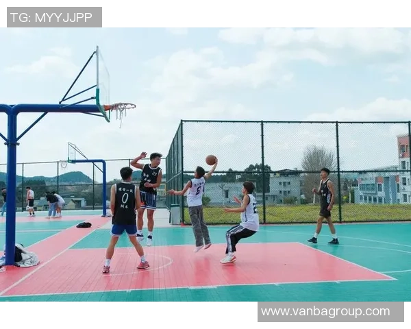 佛山3v3篮球赛热潮来袭球迷齐聚展现青春活力与竞技精神